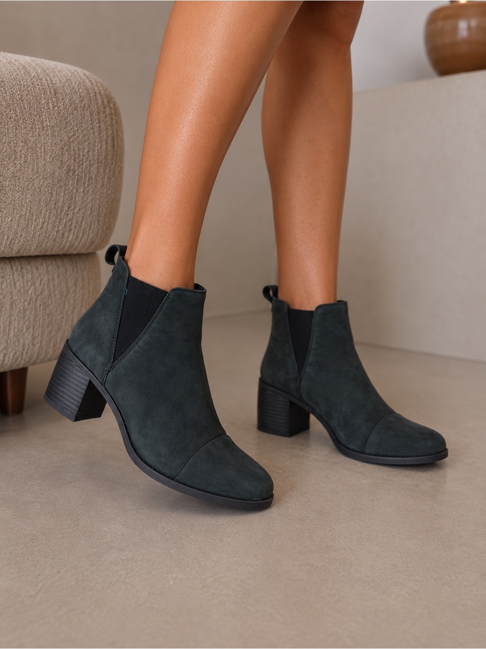 TOMS Women's Esme Chelsea boots